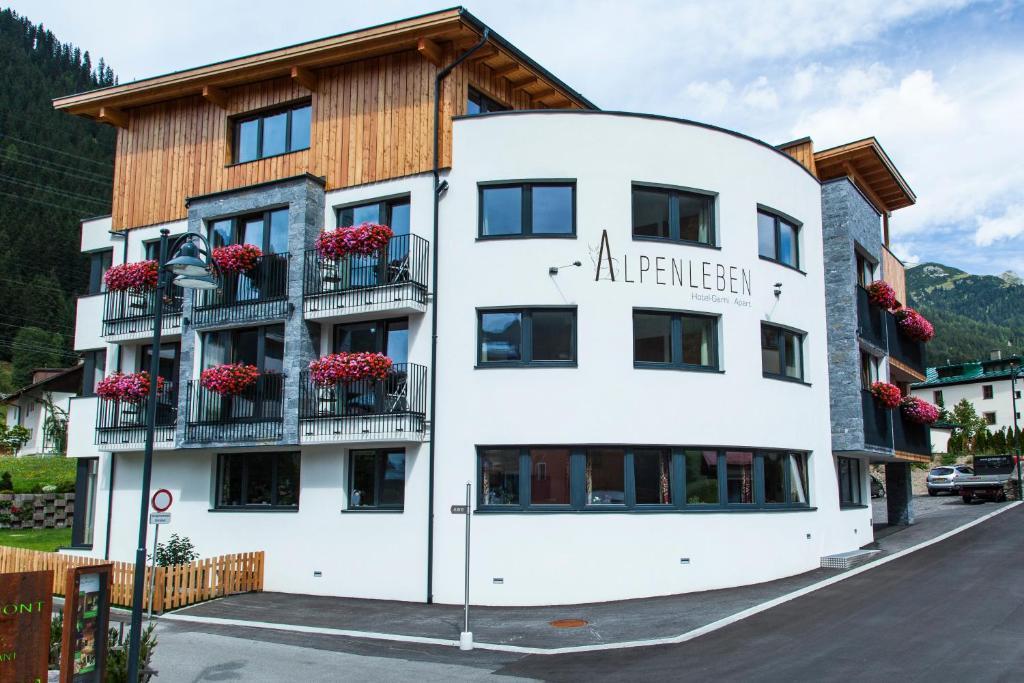 Alpenleben Lejlighedshotel St Anton am Arlberg Eksteriør billede